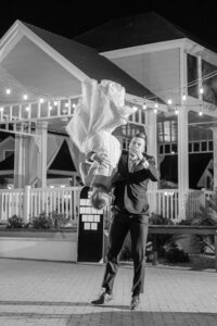 Phoenix-Wedding-Photographer-and-Videographer-Lindsay-Grove-Grand-Entrance-Groom-Flipping-Bride-DolyWed-1715
