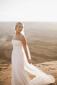 Eloping in Arches National Park