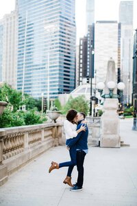 Chicago surprise engagement photographer pictures in Botanic garden