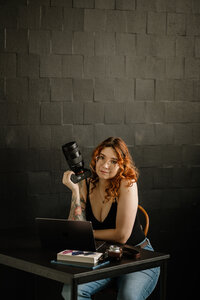 Fotograaf Tallinnas, kes tegutseb peamiselt pulmafotograafina ning pildistab armastust