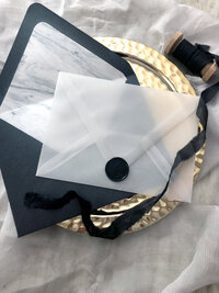wedding-invitation-embellishment-examples-vellum-waxseal-liner