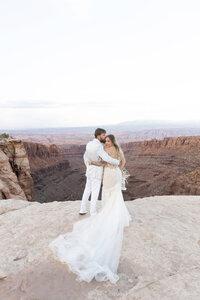 Eloping in Arches National Park