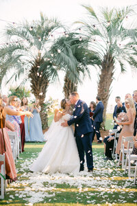 Romantic. Fresh. Bright. Charleston Wedding Photographer. Featured in Charleston Wedding Magazine and Awarded "Best of Weddings" on The Knot 2020!
