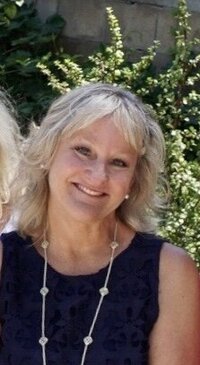 Maureen Halbach, Travel agent, The Woodlands