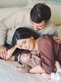 Austin-Newborn-Portrait-Photographer-ruetphoto-featherandtwine-margot-36