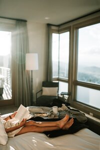 woman-relaxation-hotel-bed-4183542