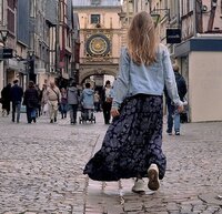 alt="Kristin Bro - Certified Astrocartographer and Name Reader"l horloge Rouen France alt="Astrocartography travel destinations" or alt="Happy place with astrocartography"