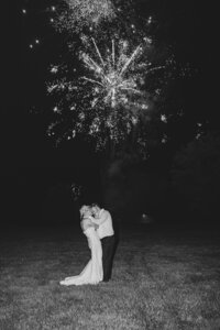 Lauren E. Bliss Photography Pennsylvania East Coast Destination Wedding Photographer Photography Editorial Luxury High End Chic Couples Couple Modern Romantic Engagement Weddings Lifestyle Portraits