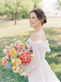 221-Texas-Film-Wedding-Photographer-RuétPhoto-Texas-Film-Wedding-Photographer-RuétPhoto-color-FrancescaConnor-Wedding-Favorites-featherandtwine-111