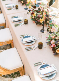 outdoor wedding reception tablescape