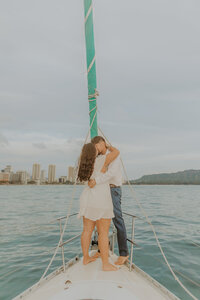 engagement photos in Hawaii