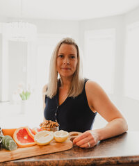 Craving balance & energy? Sandra’s personalized coaching helps you thrive through fitness, food, and lifestyle changes. Book today.
