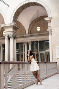 Best Chicagoland photographer. Art Institute of Chicago senior portraits taken by Brielle Pausma Photography