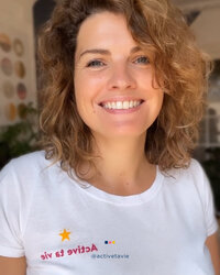 Portrait de Julie Blanvillain, coach de vie et breathwork leader en ligne et à Limoges