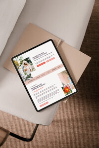 Aubre holding color swatches and smiling