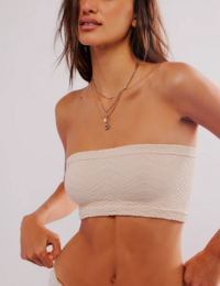 spray tanning woman