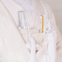 Hakoseko and accessories with shiromuku bridal kimono | 白無垢 花嫁小物 箱迫 懐剣