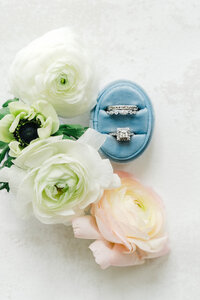 Wedding rings detail shot at Pittsburgh Field Club photographed by Marien Malloy