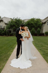 Wedding photographer in Minneapolis