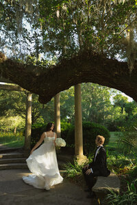 Photo of couple on wedding day in Italy