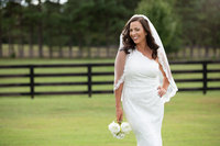 monroe_photographer_a_focused_life_photography_wedding_vintage_oaks_farms_watkinsville_one_shoulder_lace_farm_bride