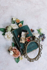Lauren E. Bliss Photography Pennsylvania East Coast Destination Wedding Photographer Photography Editorial Luxury High End Chic Couples Couple Modern Romantic Engagement Weddings Lifestyle Portraits