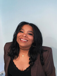 Yomarie a happy client of Nikisha King