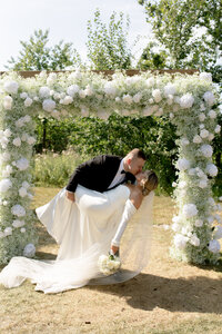 Wedding at Pineridge Hollow in Manitoba by Winnipeg Wedding Photographer