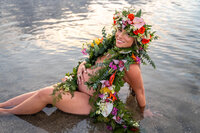 Artistic lei design for hawaii senior portraits by Hawaii adventure portraits