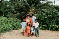 Henry family portrait in Hawaii | How Married Are You?! Podcast