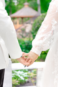 Unique and romantic summer wedding at Gramercy Mansion in Baltimore Maryland