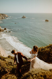 Elopement photos in Big Sur California by Brooke Anne