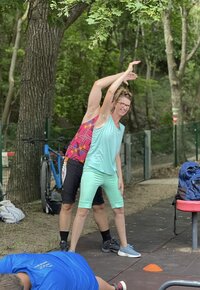 Pilates, Ernährungstraining und zyklusorientiertes Training in den Bezirken Mödling und Baden für ganzheitliches Wohlbefinden – sowie Fit im Büro: Dein Team-Training für mehr Gesundheit am Arbeitsplatz.