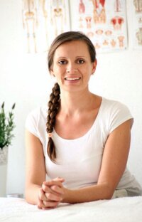 Pilates, Ernährungstraining und zyklusorientiertes Training in den Bezirken Mödling und Baden für ganzheitliches Wohlbefinden – sowie Fit im Büro: Dein Team-Training für mehr Gesundheit am Arbeitsplatz.