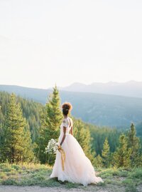 Refined and Organic Wedding in the Heart of Colorado_0010