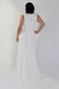 mariposa white crepe wedding dress with butterfly details