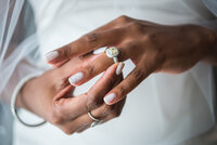 Chicago wedding pictures at Wrigley Building