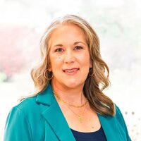 Tiffany Giganti's headshot. Certified Functional Nutrition Counselor and owner of Your Functional Health Mentor providing nutrition and lifestyle coaching to help women struggling with health issues resolve the root cause of their health conditions.
