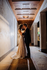 Erica-Alex-Wedding-Photographer-Jacksonville-Cummer-Museum-600
