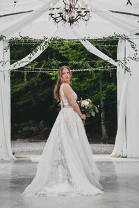bride holding a bridal bouquet