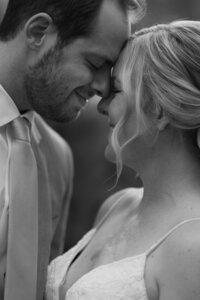 Washington wedding photographer specializing in intimate ceremonies