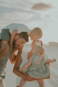 Elopement-photographer-micro-wedding-destination-photographer-couples-picture