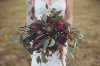 Partnering with local florists, Crystal River Inn can have the best SMTX florals for your big day!