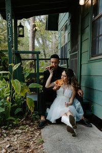 floida beach elopement couple
