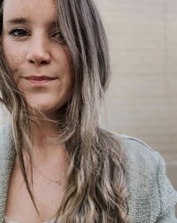 “Show up. Do the work. Trust Réka as your guide.”