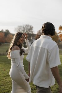fall couples photos in michigan