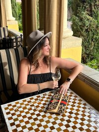Anne Traveling Photo