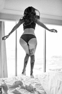 hotel boudoir photos in Edinburgh