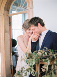 Romantic and French style wedding photos from Northern Virginia.  Photos by Northern Virginia top wedding photographer Jalapeno Photography.