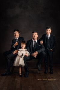 family studio photography in northwest Indiana, by brielle Pausma photography